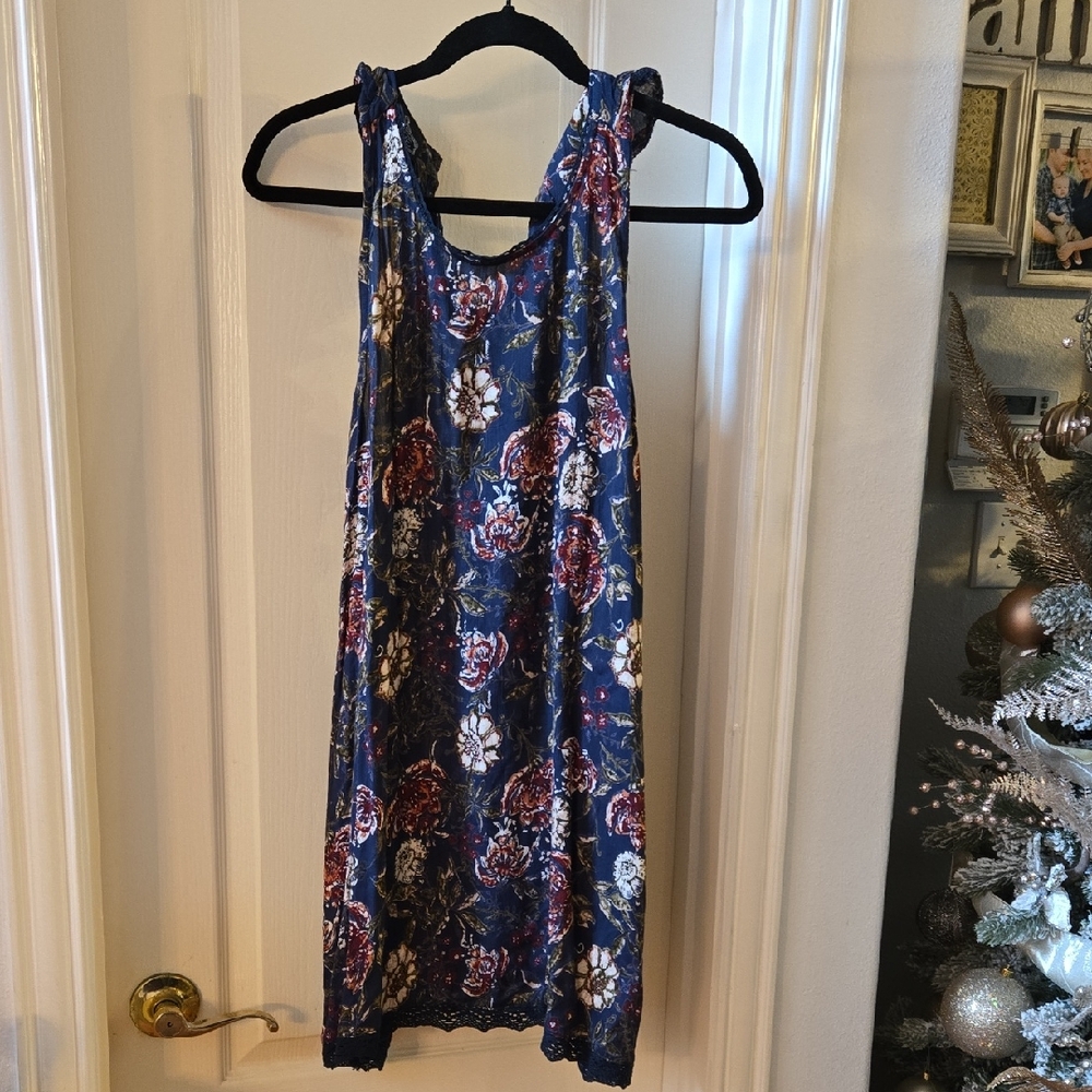 Angie Navy Floral Dress Size Medium
